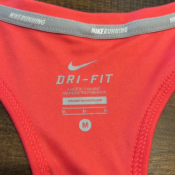 NIKE DRI-FIT Women’s Size Medium - Coral Pink Racerback tank top EUC - Picture 7 of 9